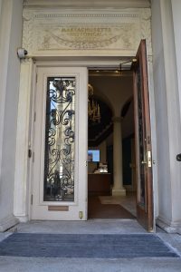 1154 Boylston Street entry