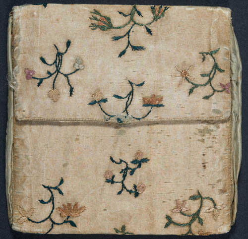 Pocketbook belonging to a member of the Hale family Cardboard, silk, silk thread Pocketbook belonging to a member of the Hale family Cardboard, silk, silk thread