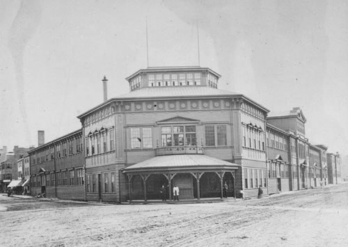 Massachusetts Charitable Mechanic Associations Bldg., cor. Col. Ave & Pleasant St. Lantern slide