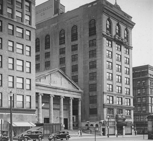 `St. Paul`s & R. H. Stearn`s, Tremont St.` Lantern slide