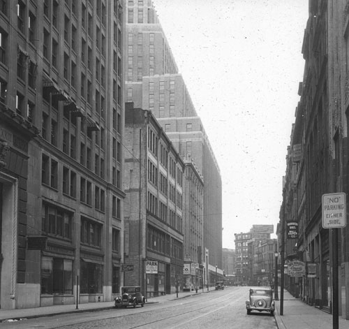 `Federal St., east from Franklin St.` Lantern slide