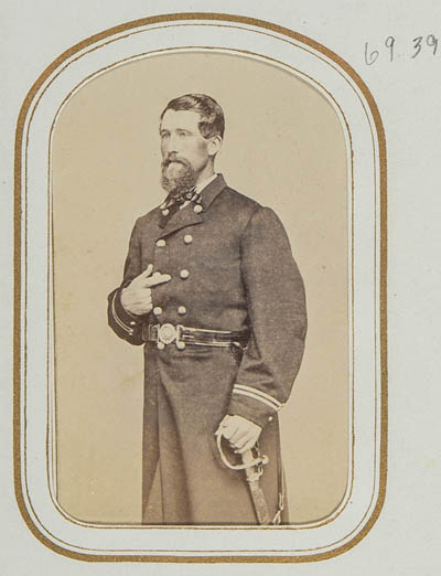 Unidentified man in military uniform Carte de visite