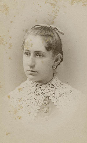 Alice Helen Sutro (later Brems) Carte de visite