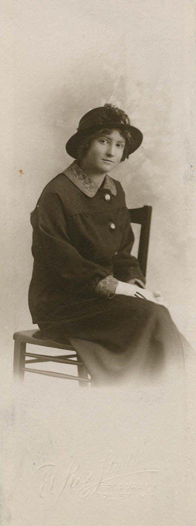 Unidentified woman Photograph