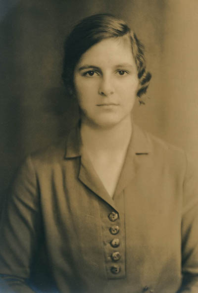 Unidentified woman Photograph