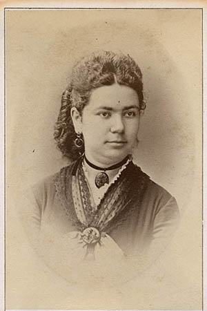 Unidentified female boarding student Carte de visite