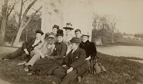 Teachers and students at the minuteman statue in Concord, Mass. Photograph