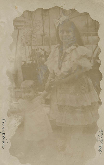 Matilde Yznaga and Concepción Yznaga Photo postcard