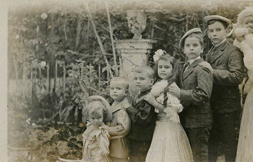 Yznaga children Photo postcard